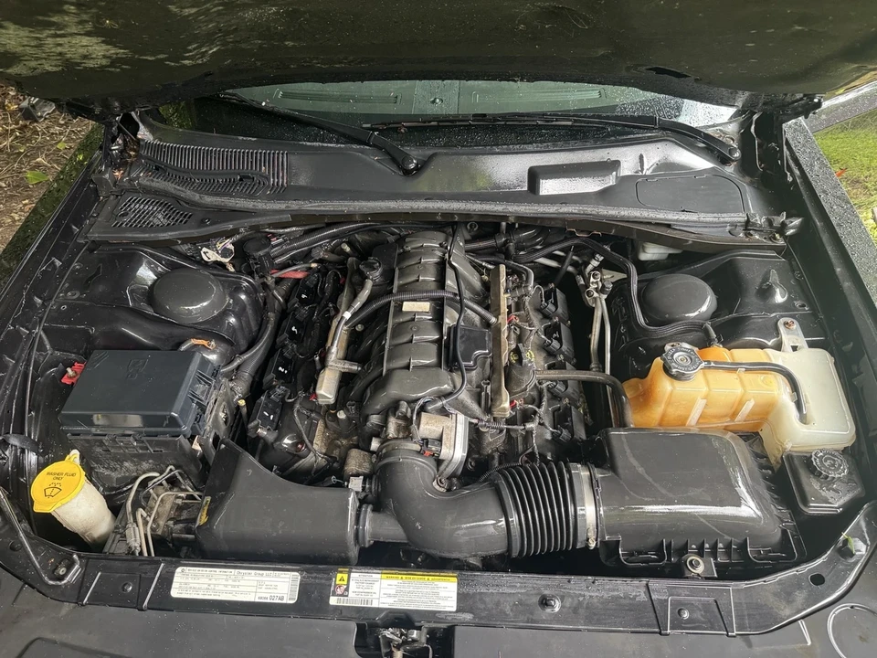 2010 Dodge Challenger 3rd Gen - Image 11 of 16