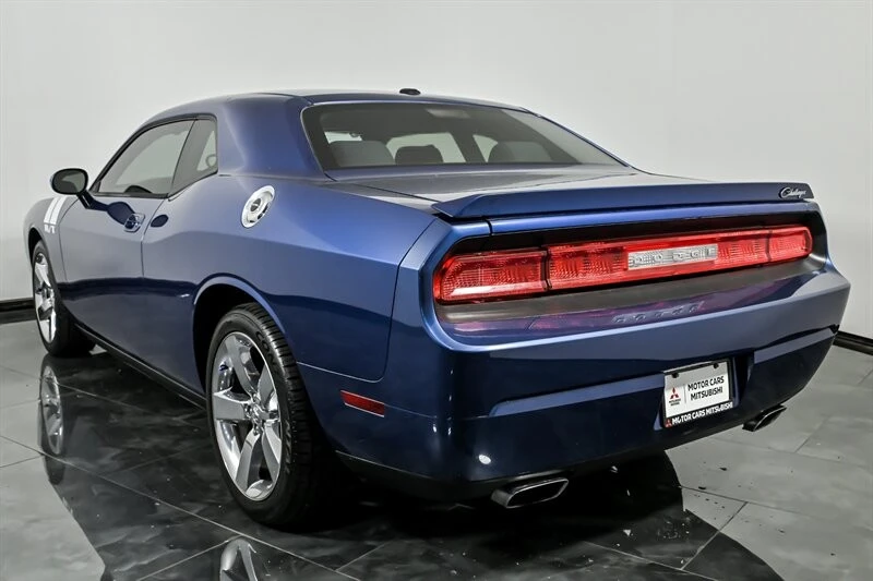 2010 Dodge Challenger 3rd Gen - Image 7 of 27