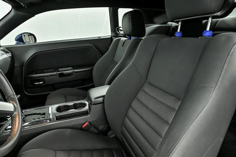 2010 Dodge Challenger 3rd Gen - Image 16 of 27