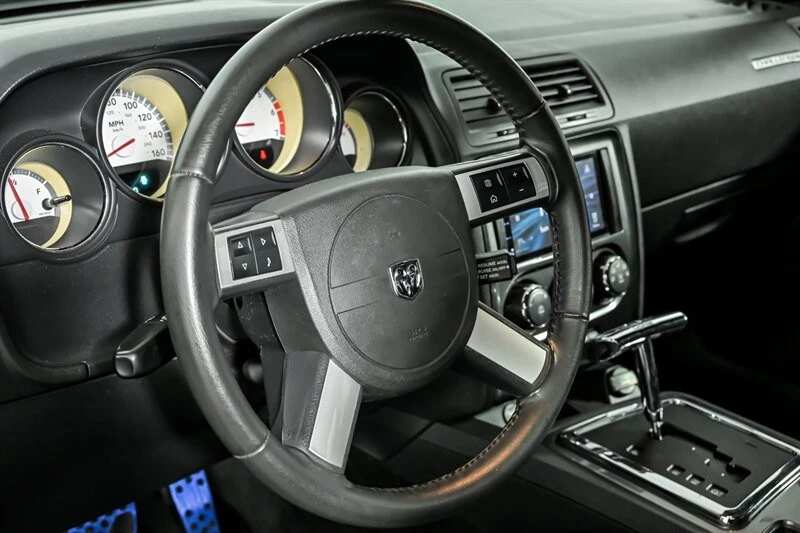 2010 Dodge Challenger 3rd Gen - Image 18 of 27