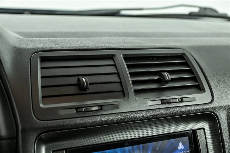 2010 Dodge Challenger 3rd Gen - Image 22 of 27