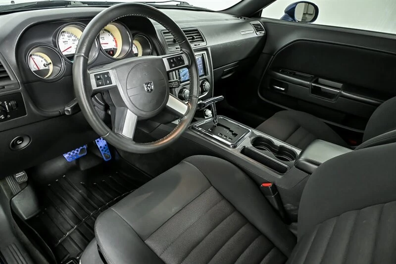 2010 Dodge Challenger 3rd Gen - Image 14 of 27