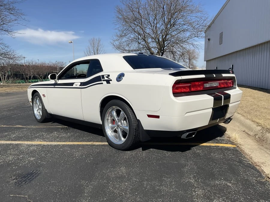 2010 Dodge Challenger 3rd Gen - Image 3 of 22