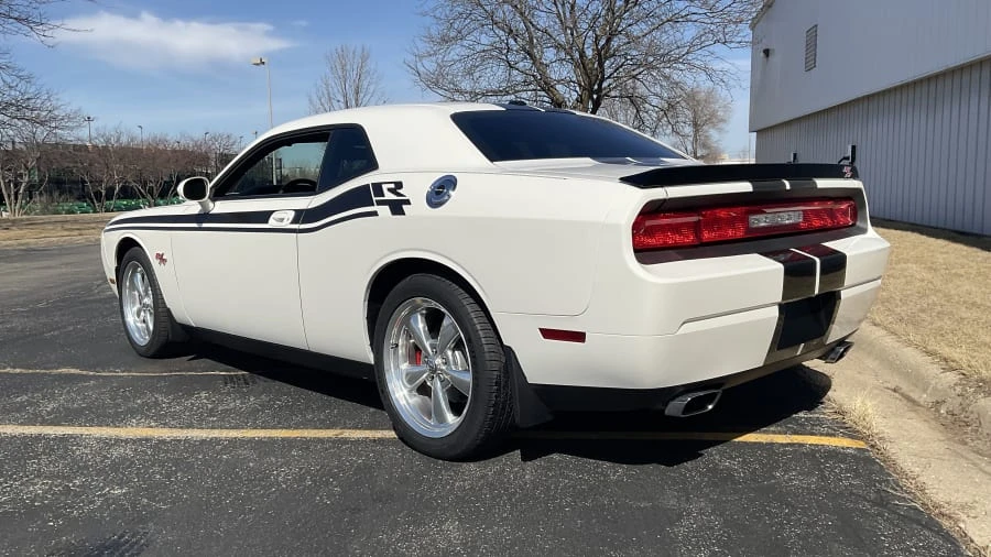 2010 Dodge Challenger 3rd Gen - Image 3 of 24