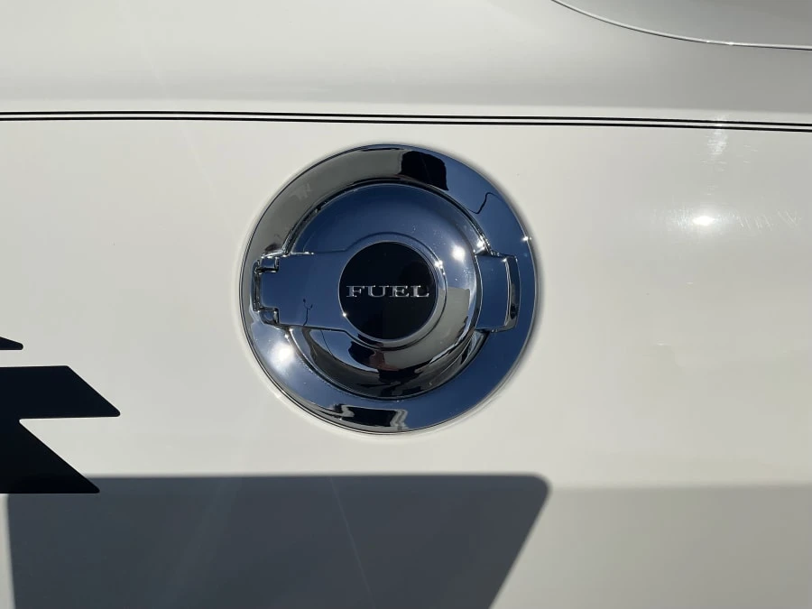 2010 Dodge Challenger 3rd Gen - Image 11 of 24