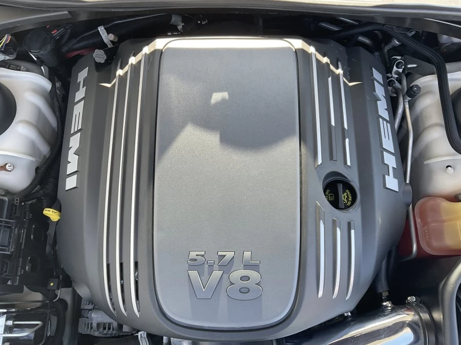 2010 Dodge Challenger 3rd Gen - Image 21 of 24