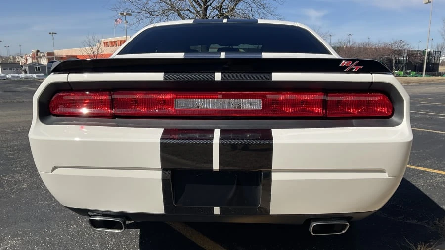 2010 Dodge Challenger 3rd Gen - Image 5 of 24