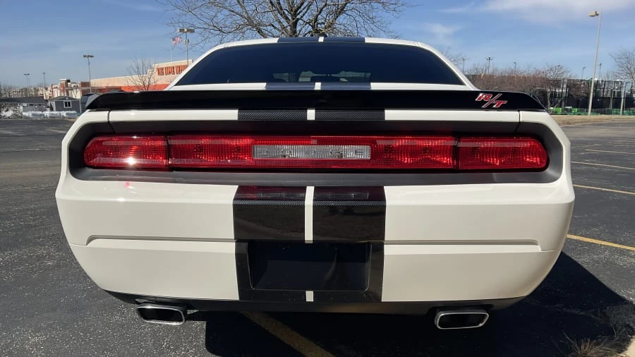 2010 Dodge Challenger 3rd Gen - Image 5 of 22