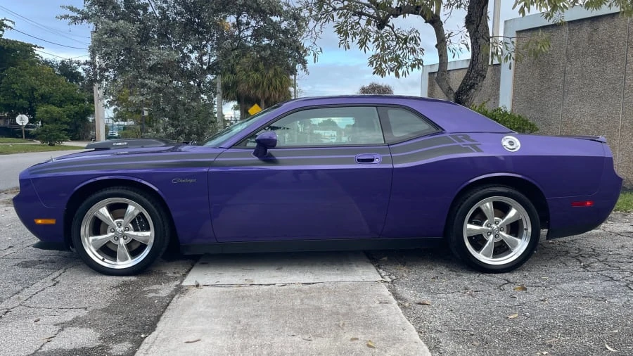 2010 Dodge Challenger 3rd Gen - Image 2 of 26