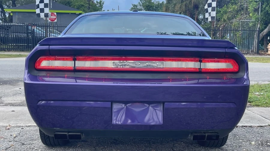 2010 Dodge Challenger 3rd Gen - Image 15 of 26