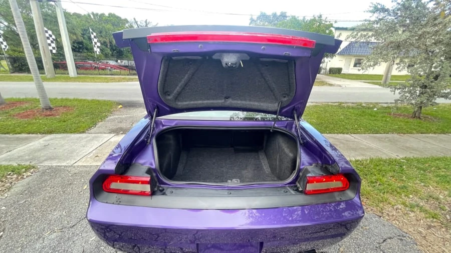 2010 Dodge Challenger 3rd Gen - Image 16 of 26