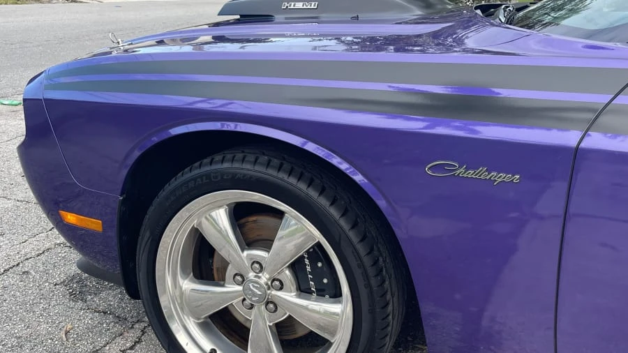 2010 Dodge Challenger 3rd Gen - Image 18 of 26