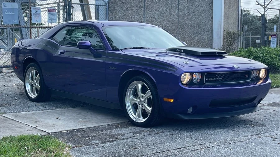 2010 Dodge Challenger 3rd Gen - Image 23 of 26