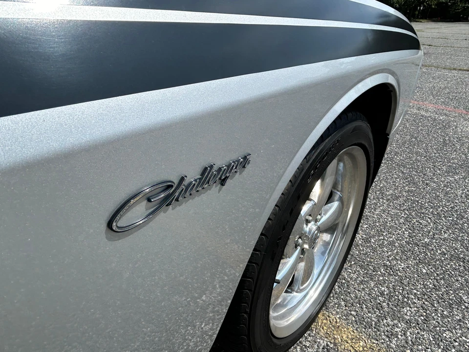 2010 Dodge Challenger 3rd Gen - Image 30 of 31