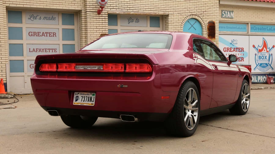 2010 Dodge Challenger 3rd Gen - Image 2 of 8