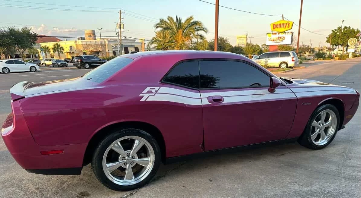 2010 Dodge Challenger 3rd Gen - Image 10 of 31
