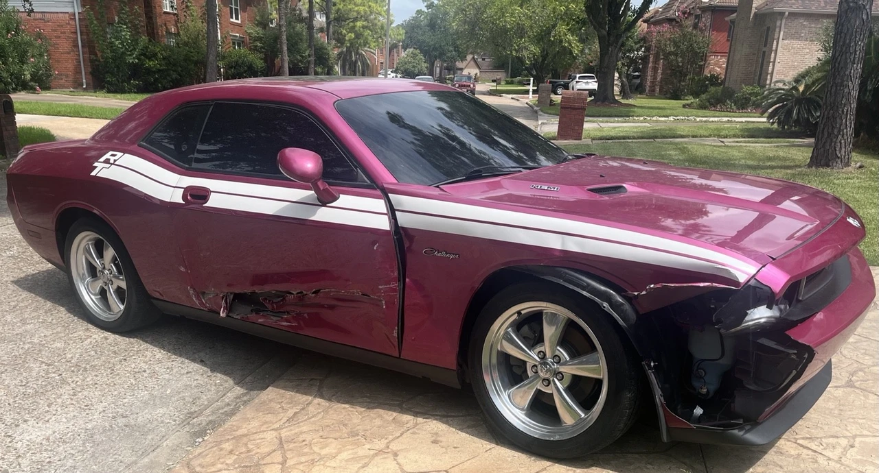 2010 Dodge Challenger 3rd Gen - Image 3 of 31