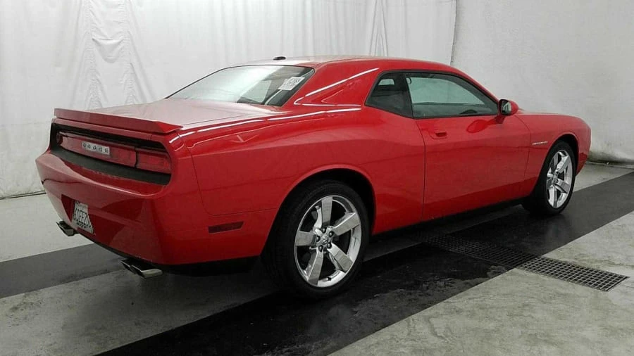 2010 Dodge Challenger 3rd Gen - Image 7 of 13