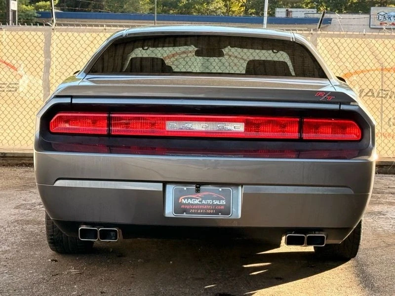 2010 Dodge Challenger 3rd Gen - Image 10 of 12