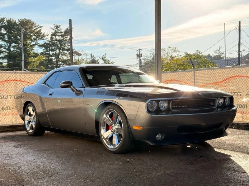 2010 Dodge Challenger 3rd Gen - Image 6 of 12