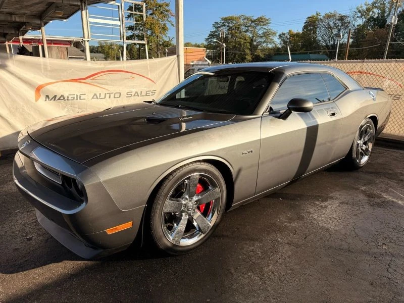 2010 Dodge Challenger 3rd Gen - Image 8 of 12
