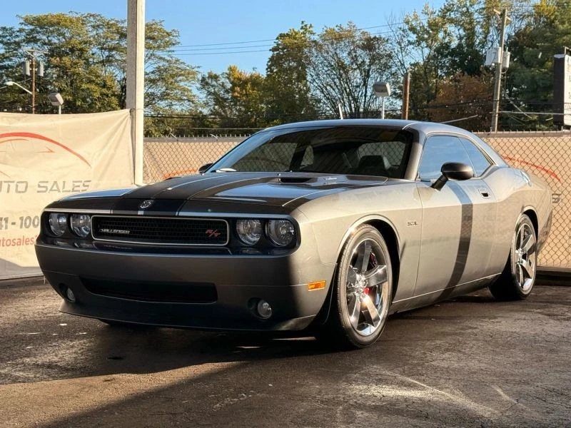 2010 Dodge Challenger 3rd Gen - Image 3 of 12