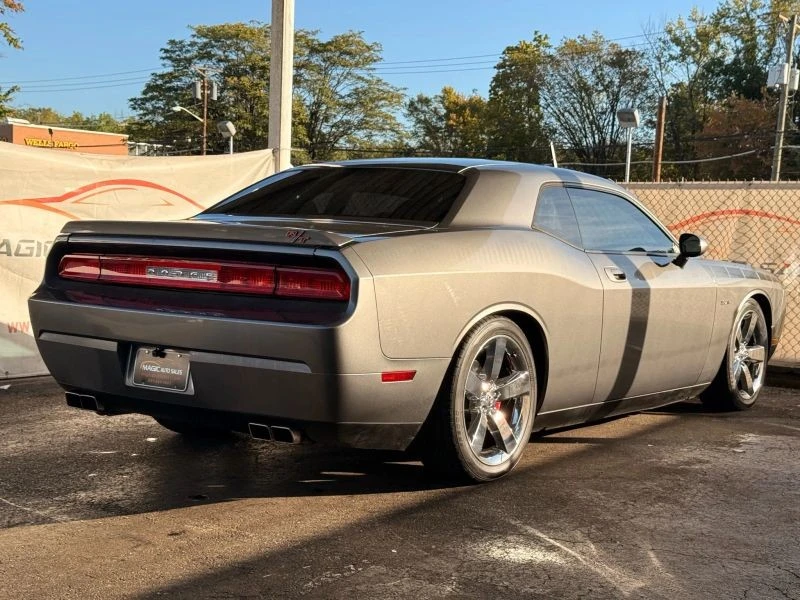 2010 Dodge Challenger 3rd Gen - Image 9 of 12