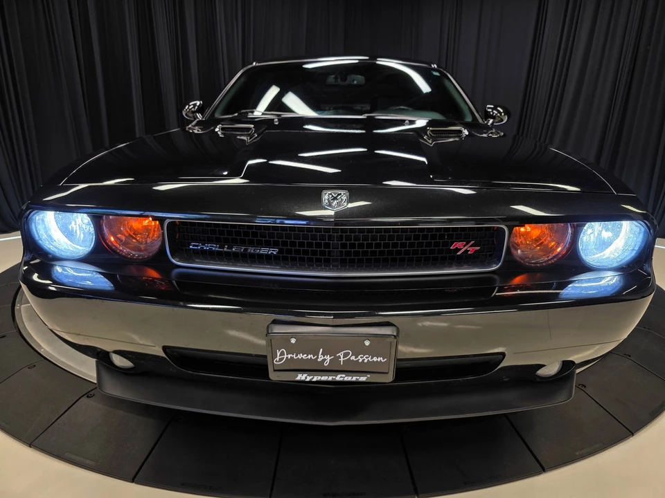 2010 Dodge Challenger 3rd Gen - Image 19 of 31