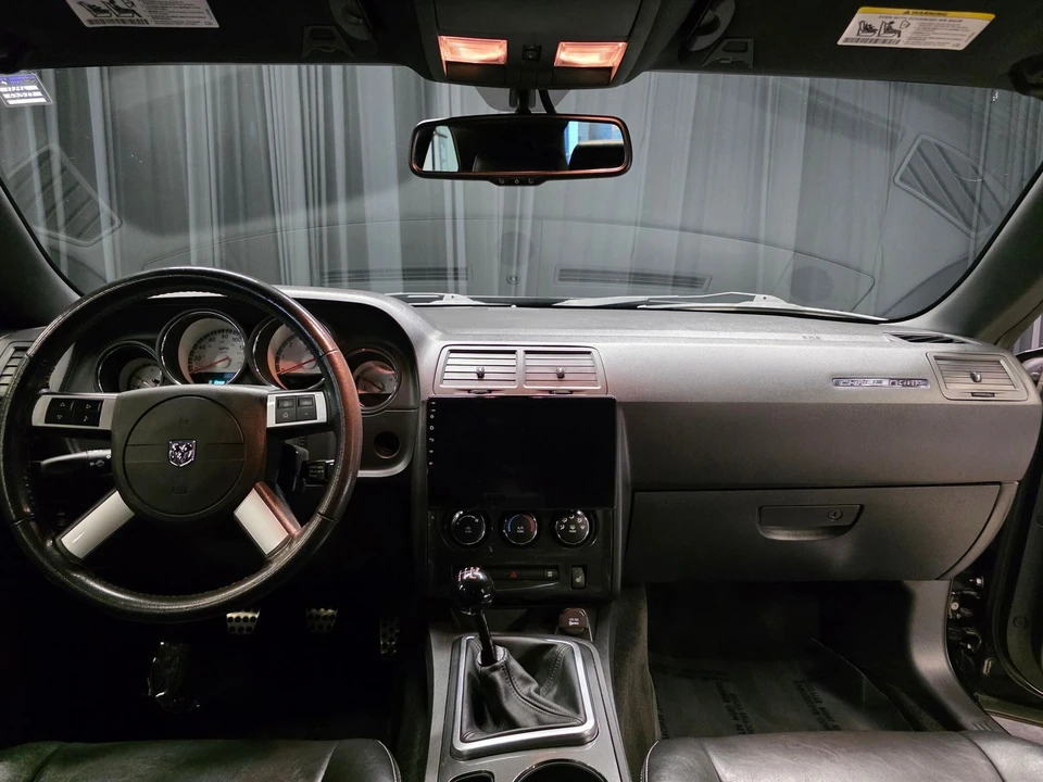 2010 Dodge Challenger 3rd Gen - Image 15 of 31