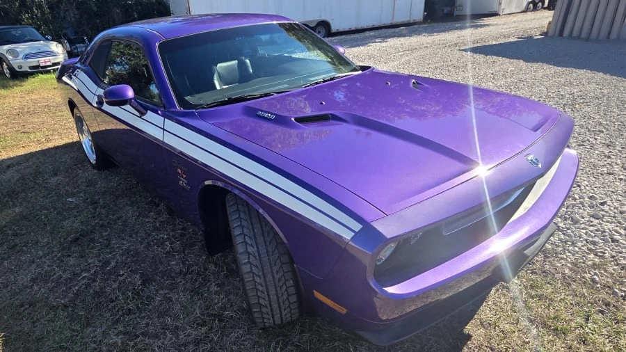 2010 Dodge Challenger 3rd Gen - Image 3 of 18