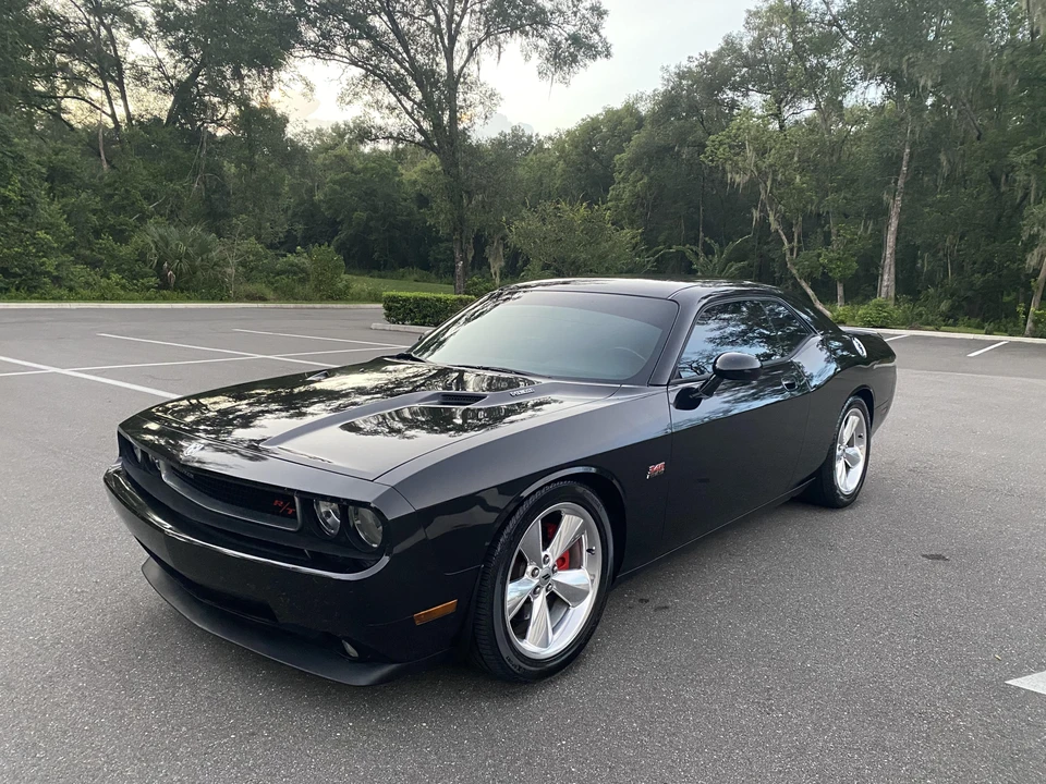2010 Dodge Challenger 3rd Gen - Image 14 of 31