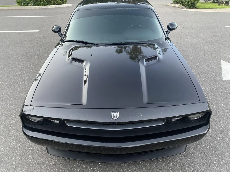 2010 Dodge Challenger 3rd Gen - Image 8 of 31