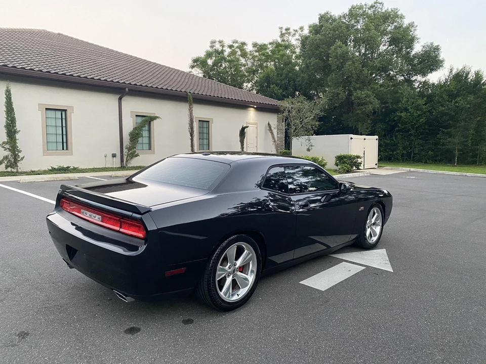 2010 Dodge Challenger 3rd Gen - Image 24 of 31