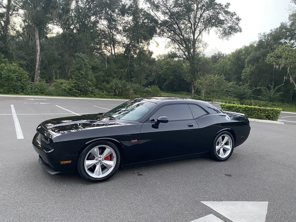2010 Dodge Challenger 3rd Gen - Image 16 of 31