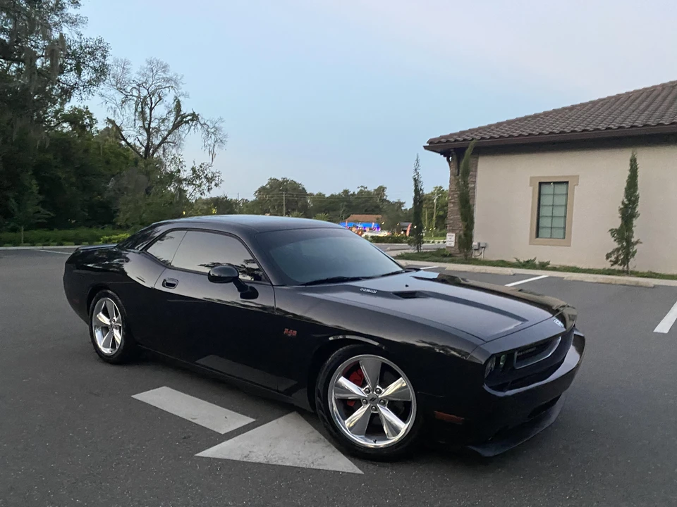 2010 Dodge Challenger 3rd Gen - Image 3 of 31