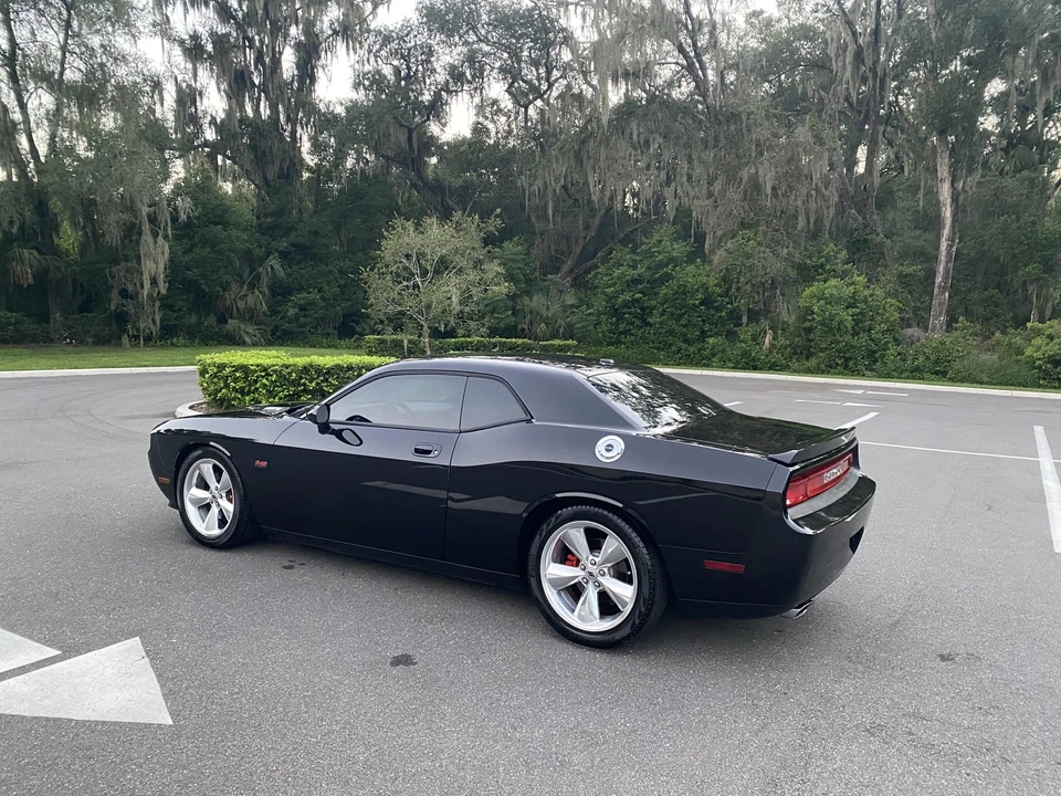 2010 Dodge Challenger 3rd Gen - Image 17 of 31