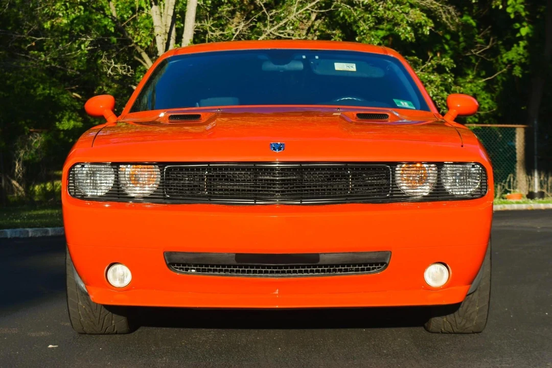 2010 Dodge Challenger 3rd Gen - Image 2 of 31