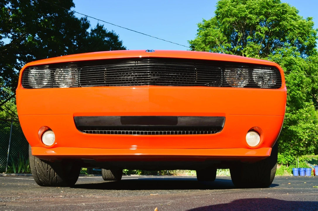 2010 Dodge Challenger 3rd Gen - Image 7 of 31