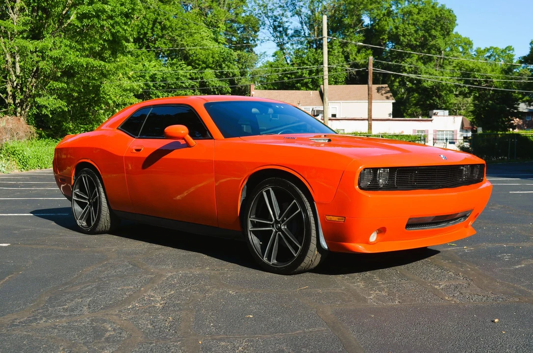 2010 Dodge Challenger 3rd Gen - Image 23 of 31