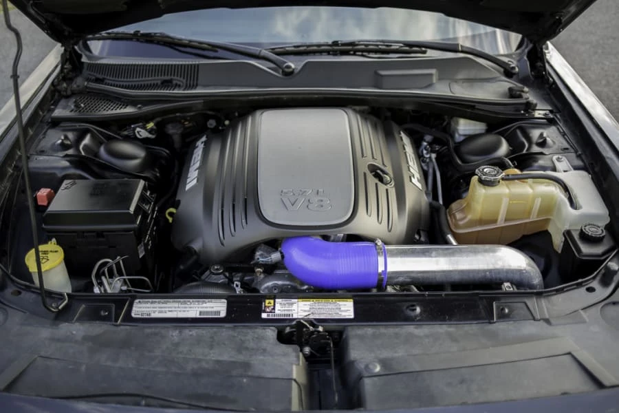 2010 Dodge Challenger 3rd Gen - Image 7 of 12