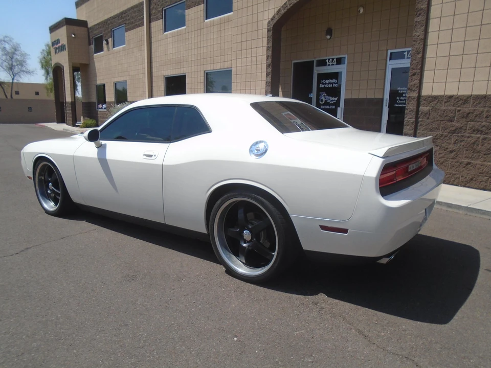 2010 Dodge Challenger 3rd Gen - Image 12 of 31