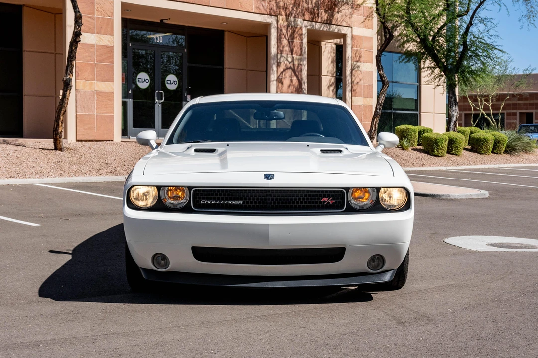 2010 Dodge Challenger 3rd Gen - Image 6 of 31
