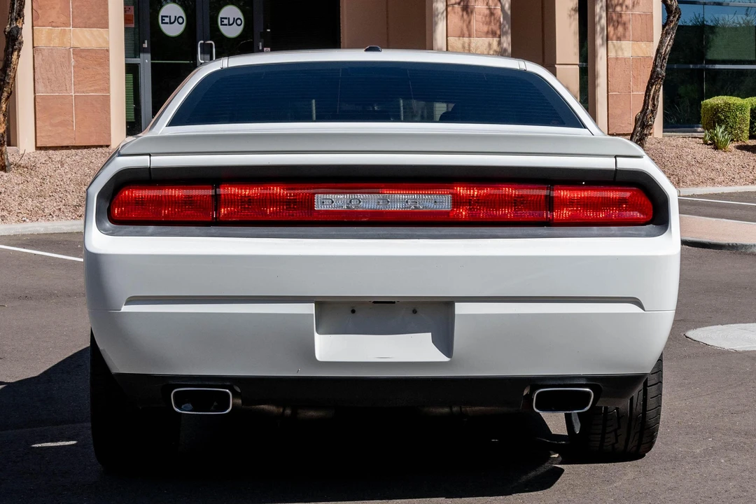2010 Dodge Challenger 3rd Gen - Image 5 of 31