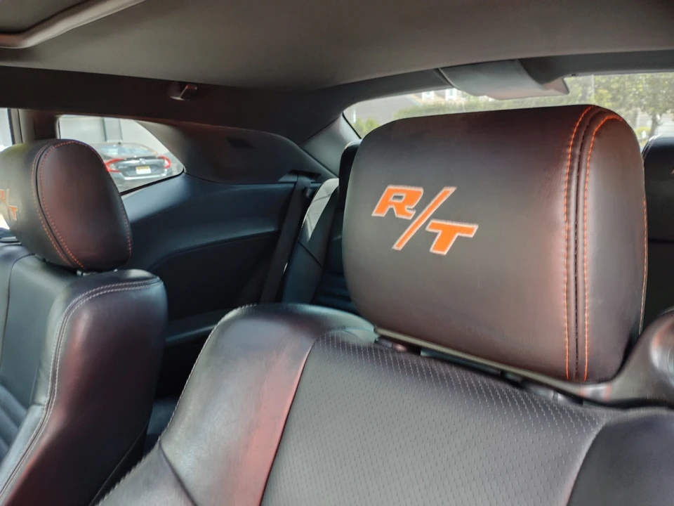 2010 Dodge Challenger 3rd Gen - Image 10 of 21