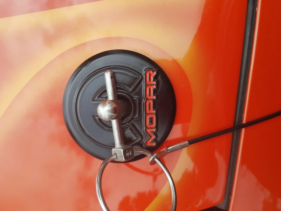 2010 Dodge Challenger 3rd Gen - Image 9 of 23