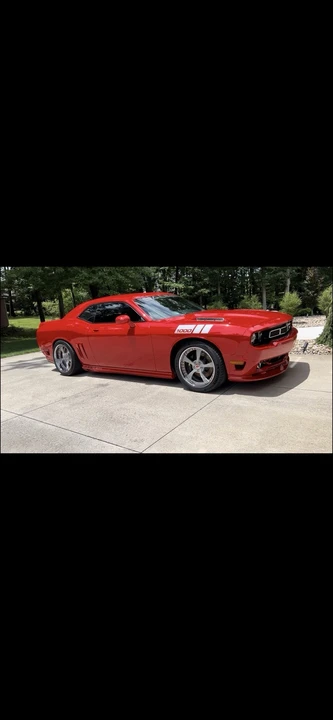 2010 Dodge Challenger 3rd Gen - Image 5 of 24