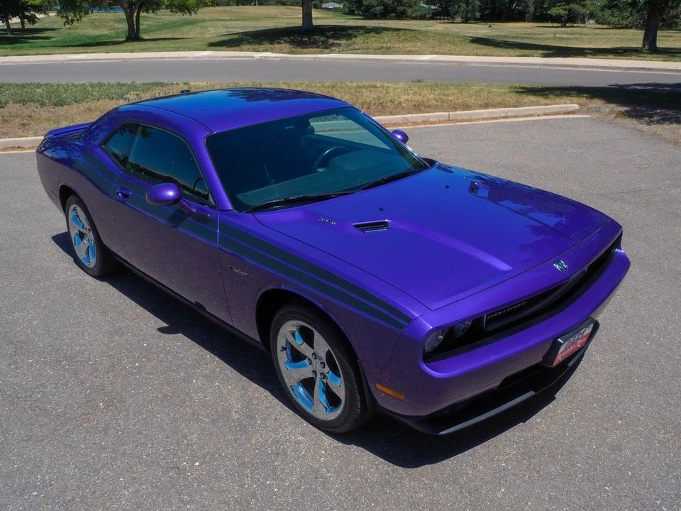 2010 Dodge Challenger 3rd Gen - Image 10 of 31