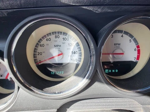 2010 Dodge Challenger 3rd Gen - Image 6 of 12