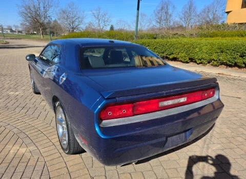 2010 Dodge Challenger 3rd Gen - Image 8 of 12