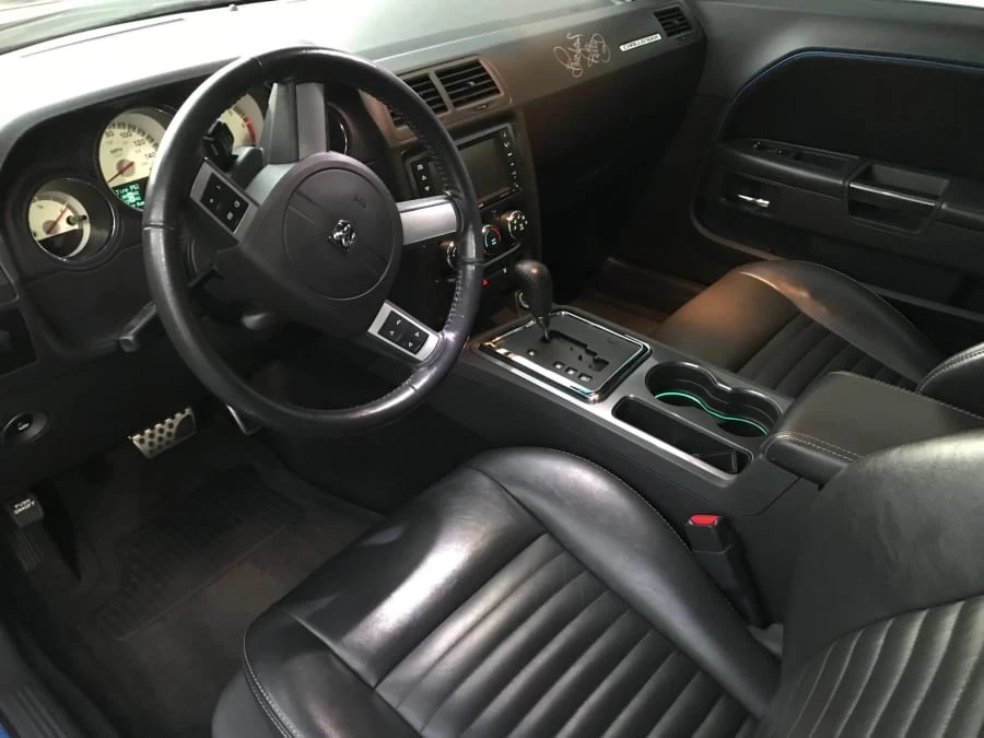 2010 Dodge Challenger 3rd Gen - Image 3 of 12